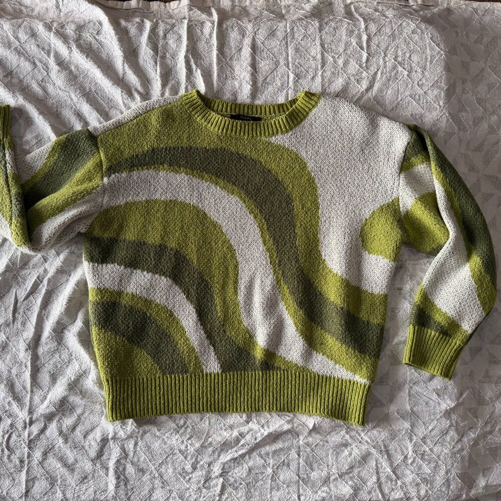 FOREVER 21 Green & White Wavy Abstract Swirl Knit Sweater - Size (XS)